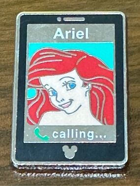 5/$25 Disney Princess Phone The Little Mermaid Ariel Calling‎ Pin